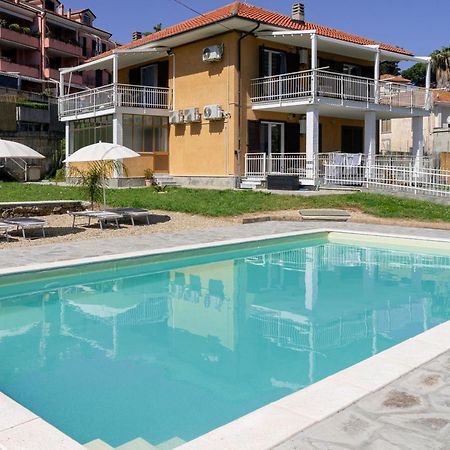 Il Gattino Di Porto - Apt 1 - Monolocale Veranda Piscina Imperia Kültér fotó