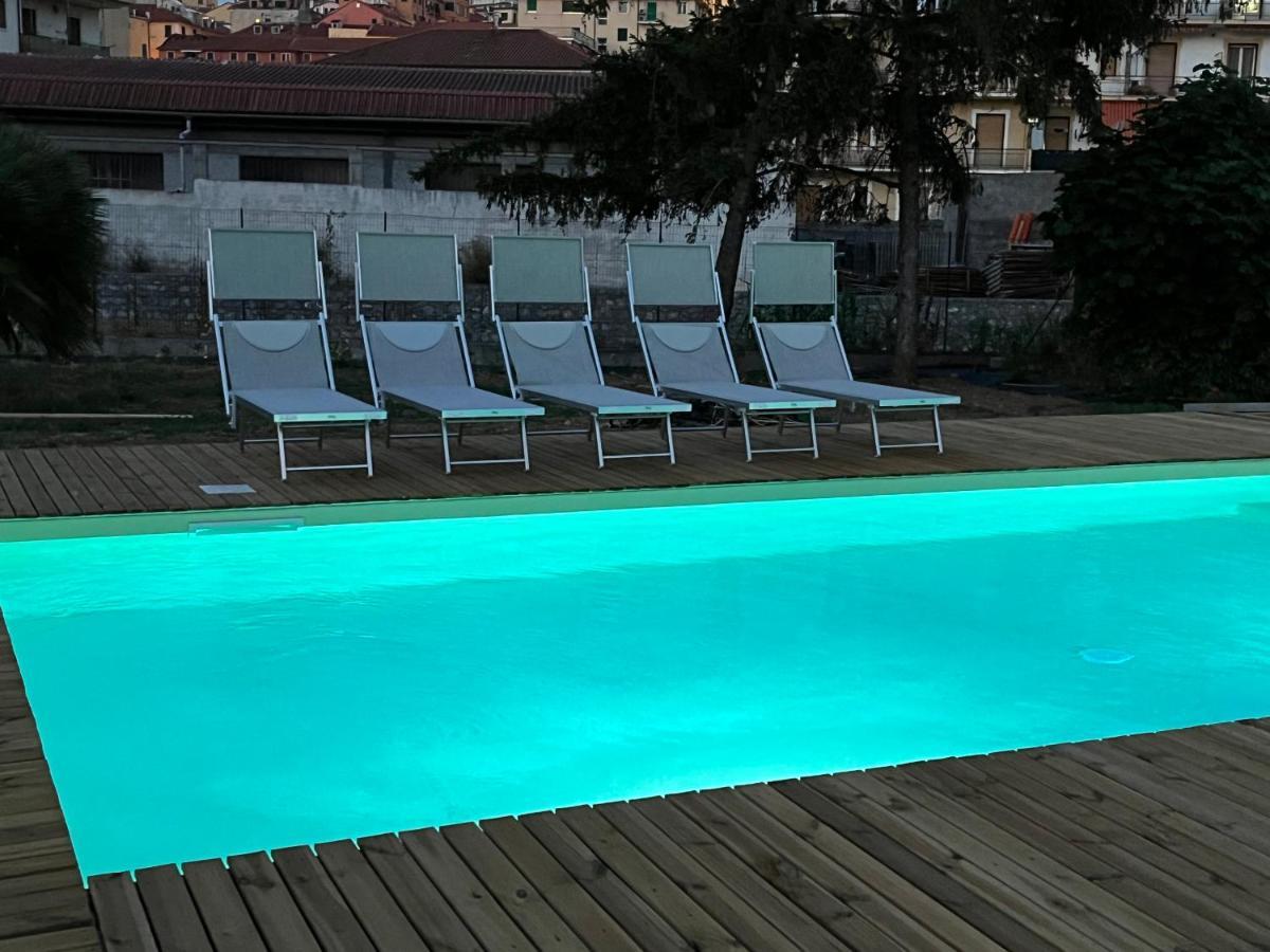 Il Gattino Di Porto - Apt 1 - Monolocale Veranda Piscina Imperia Kültér fotó