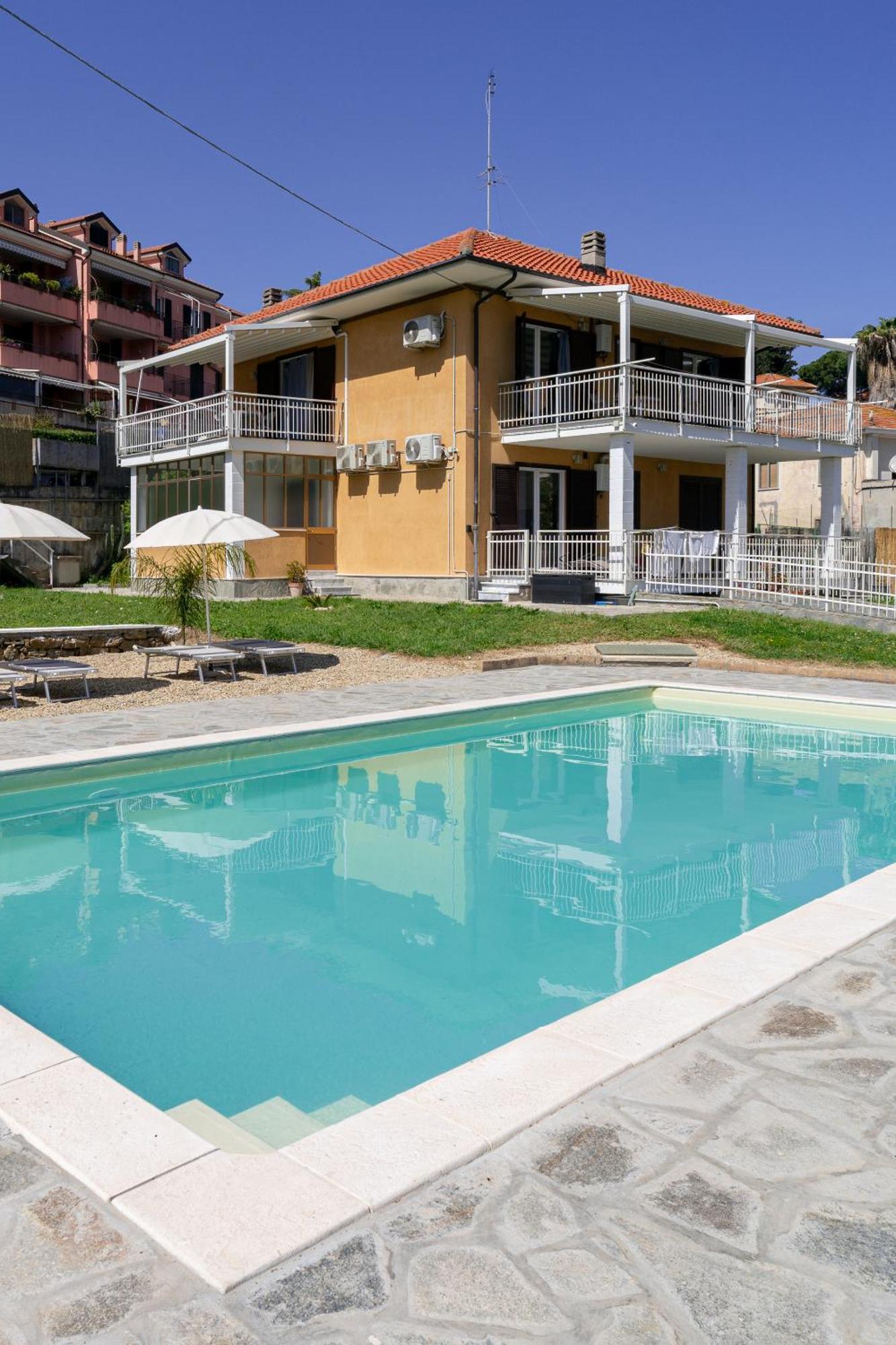 Il Gattino Di Porto - Apt 1 - Monolocale Veranda Piscina Imperia Kültér fotó